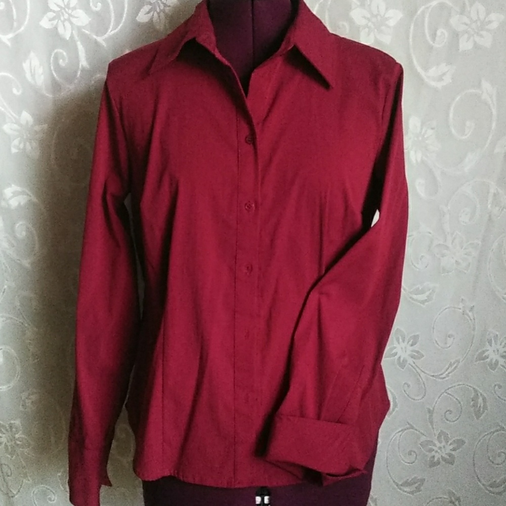 Apt 9 cranberry medium woman's blouse long sleeve